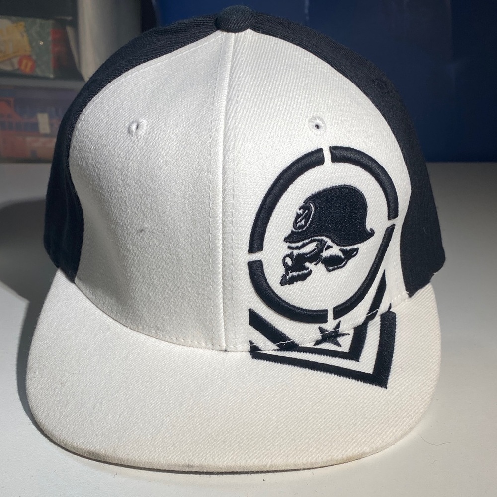 Metal Mulisha Black and White Hat Cap Men’s size S/M